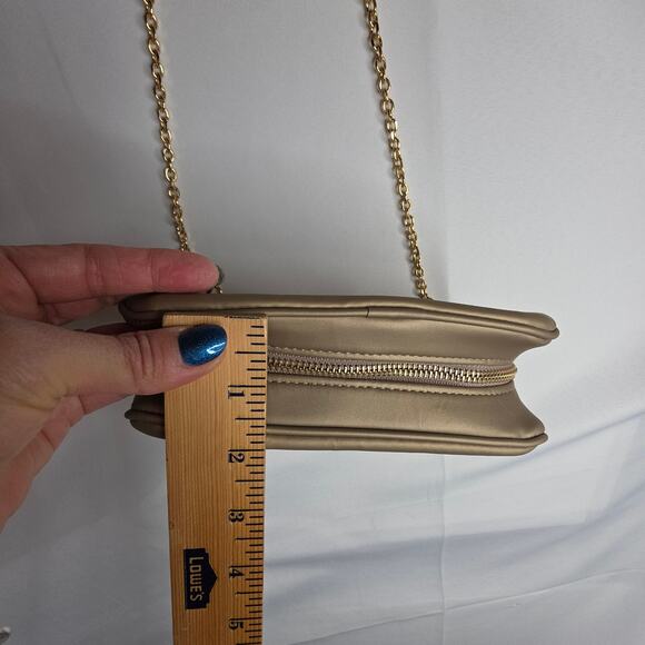 Versace Fragrance Gold Clutch Shoulder Crossbody Sm bag. Purse. Flaw! Used Once - Picture 6 of 16